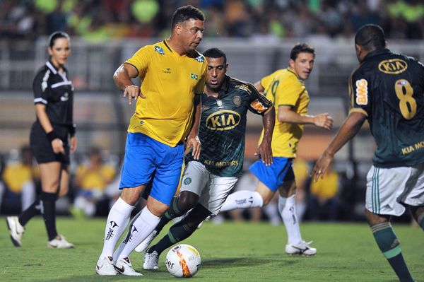 在场上的拼 在场上的拼