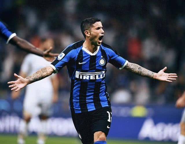 中场球员的 中场球员的