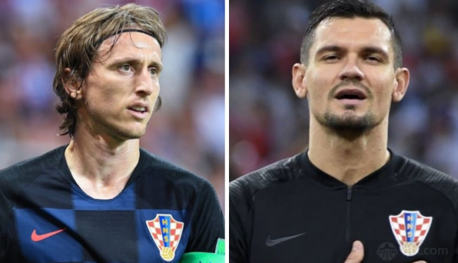 不论是在场 不论是在场