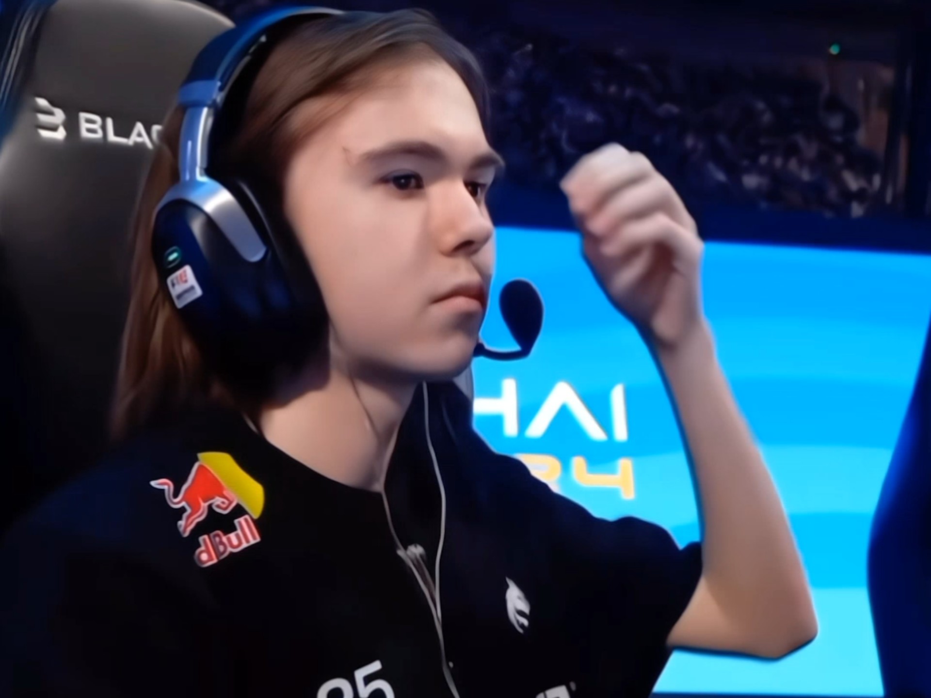 优雅的落地 优雅的落地