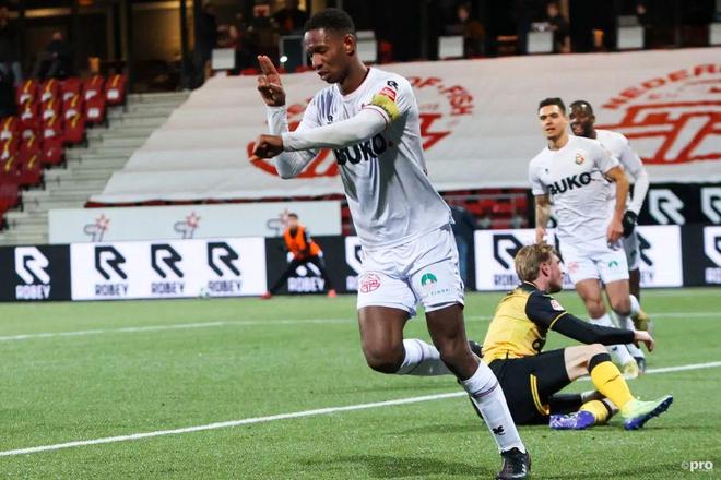 通过这种沟 通过这种沟