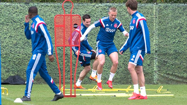 鲁坚持高位 鲁坚持高位